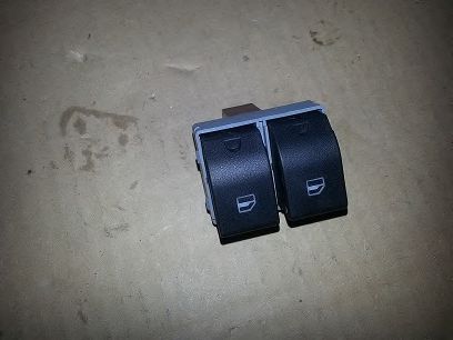 BUGIAD BSP24090 Выключатель, стеклолодъемник 