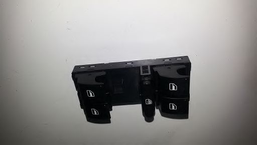 BUGIAD BSP23526 Выключатель, стеклолодъемник для VOLKSWAGEN PASSAT ALLTRACK (Фольксваген Пассат олтрек) BUGIAD BSP23526 Выключатель, стеклолодъемник для VOLKSWAGEN PASSAT ALLTRACK (Фольксваген Пассат олтрек)