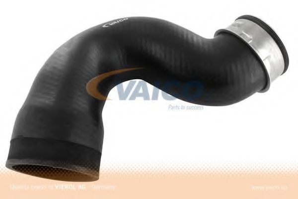 VAICO V10-2873 Трубка нагнетаемого воздуха для VOLKSWAGEN JETTA I (Фольксваген Жэтта и) VAICO V10-2873 Трубка нагнетаемого воздуха для VOLKSWAGEN JETTA I (Фольксваген Жэтта и)