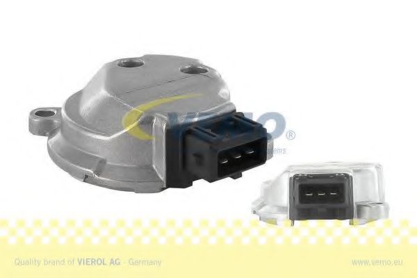 VEMO V10-72-0977 Датчик, импульс зажигания для AUDI A6 (Ауди А6) VEMO V10-72-0977 Датчик, импульс зажигания для AUDI A6 (Ауди А6)