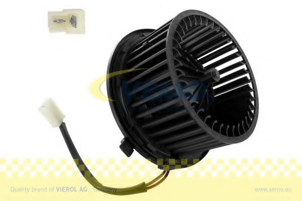 VEMO V15-03-1880 Вентилятор салона; Устройство для впуска, воздух в салоне для VOLKSWAGEN (Фольксваген) VEMO V15-03-1880 Вентилятор салона; Устройство для впуска, воздух в салоне для VOLKSWAGEN (Фольксваген)