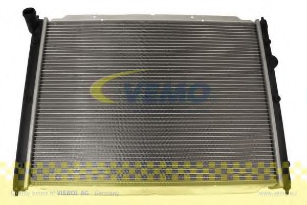 VEMO V15-60-5053 Радиатор, охлаждение двигателя для VOLKSWAGEN T3 CARAVELLE (Фольксваген Т3 cараvэллэ) VEMO V15-60-5053 Радиатор, охлаждение двигателя для VOLKSWAGEN T3 CARAVELLE (Фольксваген Т3 cараvэллэ)