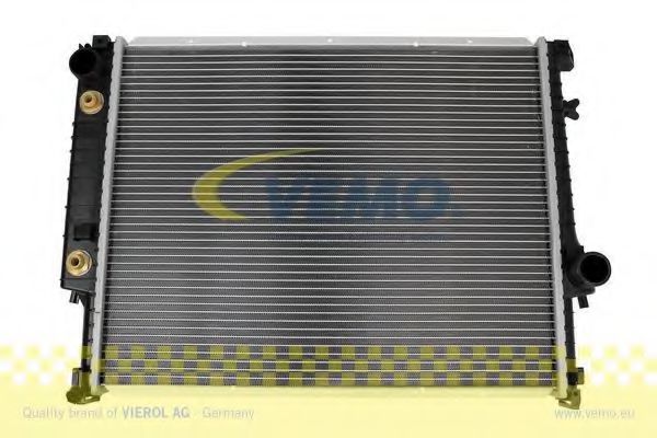 VEMO V20-60-0024 Радиатор, охлаждение двигателя для BMW 7 (Бмв 7) VEMO V20-60-0024 Радиатор, охлаждение двигателя для BMW 7 (Бмв 7)