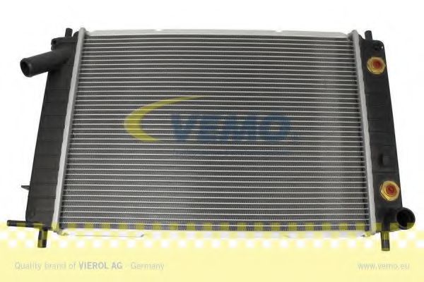 VEMO V25-60-0017 Радиатор, охлаждение двигателя 