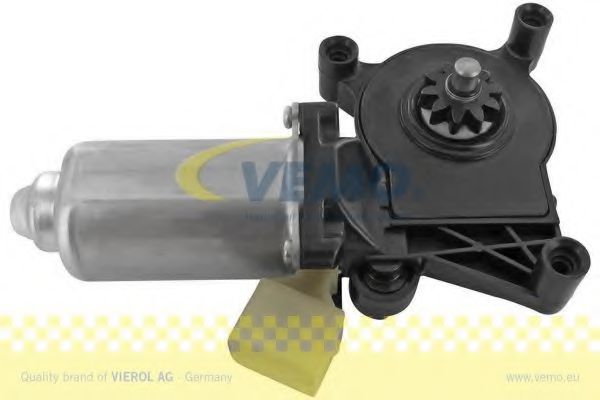 VEMO V30-05-4023 Электродвигатель, стеклоподъемник для MERCEDES-BENZ E-CLASS (Мэрcэдэс-бэнз Е класс) VEMO V30-05-4023 Электродвигатель, стеклоподъемник для MERCEDES-BENZ E-CLASS (Мэрcэдэс-бэнз Е класс)