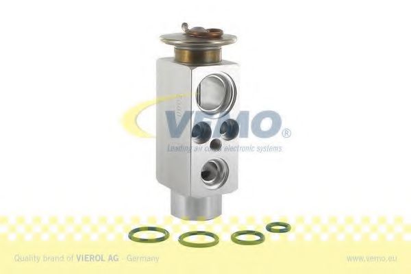 VEMO V41-77-0002 Расширительный клапан, кондиционер для JAGUAR (Ягуар) VEMO V41-77-0002 Расширительный клапан, кондиционер для JAGUAR (Ягуар)