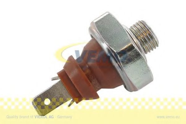 VEMO V45-73-0002 Датчик давления масла для VOLKSWAGEN CARIBE I (Фольксваген Cарибэ и) VEMO V45-73-0002 Датчик давления масла для VOLKSWAGEN CARIBE I (Фольксваген Cарибэ и)