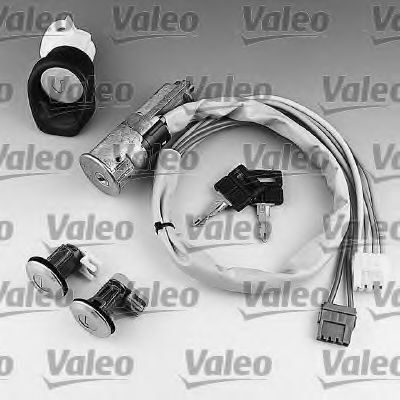 VALEO 252232 Комплект цилиндра замка для PEUGEOT 205 II (Пежо 205 2) VALEO 252232 Комплект цилиндра замка для PEUGEOT 205 II (Пежо 205 2)