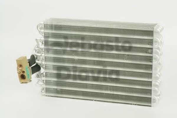 WEBASTO 82D053010MA Испаритель, кондиционер для MERCEDES-BENZ C-CLASS (Мэрcэдэс-бэнз С класс) WEBASTO 82D053010MA Испаритель, кондиционер для MERCEDES-BENZ C-CLASS (Мэрcэдэс-бэнз С класс)