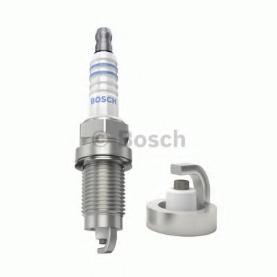 BOSCH 0 242 235 692 Свеча зажигания<br >11 2001 
