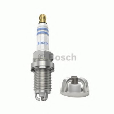 BOSCH 0 242 235 766 Свеча зажигания 