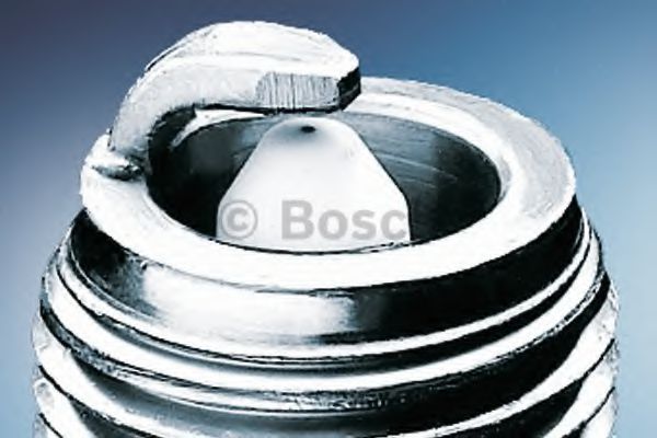 BOSCH 0 242 235 546 Свеча зажигания для VOLKSWAGEN VANAGON III (Фольксваген Vанагон 3) BOSCH 0 242 235 546 Свеча зажигания для VOLKSWAGEN VANAGON III (Фольксваген Vанагон 3)