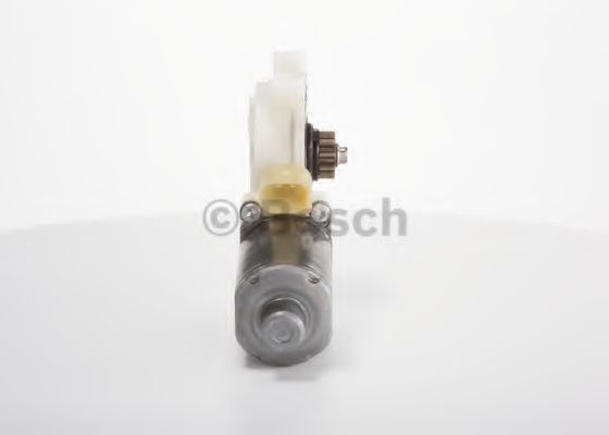 BOSCH 0 130 821 493 Электродвигатель, стеклоподъемник для FORD FIESTA (Форд Фиэста) BOSCH 0 130 821 493 Электродвигатель, стеклоподъемник для FORD FIESTA (Форд Фиэста)