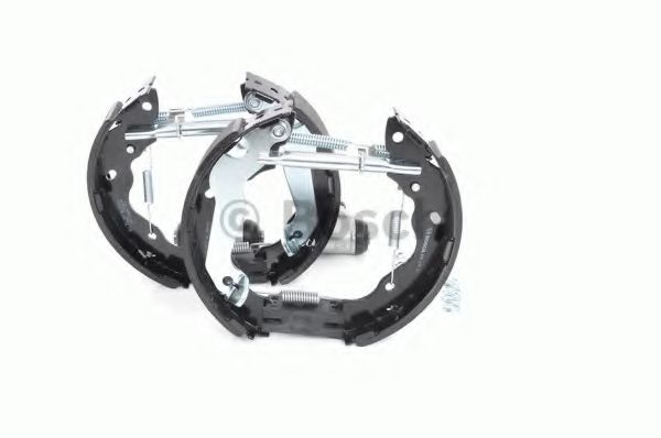 BOSCH 0 204 114 670 Тормозные колодоки задний мост для HYUNDAI VERNA II (Хендай Vэрна 2) BOSCH 0 204 114 670 Тормозные колодоки задний мост для HYUNDAI VERNA II (Хендай Vэрна 2)